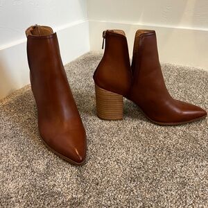 Steve Madden Cognac booties~size 7.5~never been worn, I do not have the box.